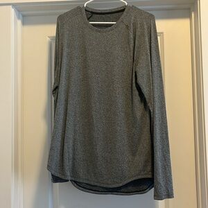 Men’s Lululemon shirt size M